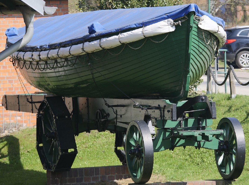 武漢拖車救援設(shè)備：解密城市脈絡(luò)中的救援先鋒