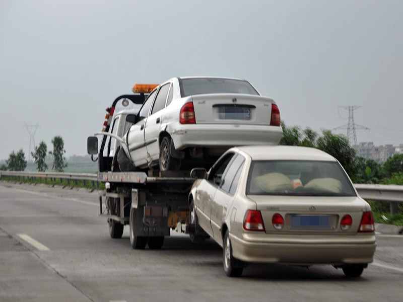 二連浩特上門搭電服務(wù)，快速解決您的電瓶沒電難題！